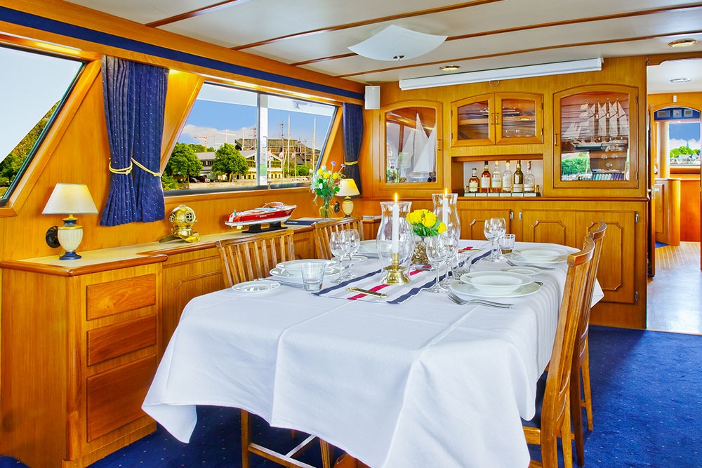 stockholm watertaxi charm - 46 gäster